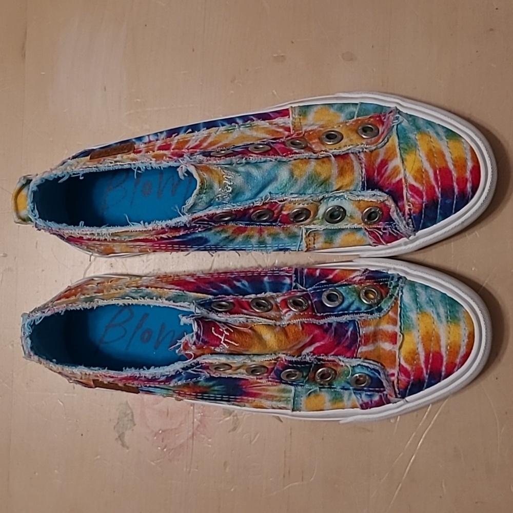 Tie Dyed tennis shoes
